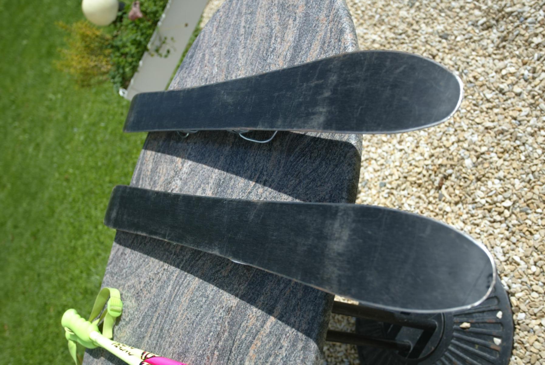 Snowskates Kurzschi 99cm mit Bindung, € 59,- (8130 Frohnleiten)